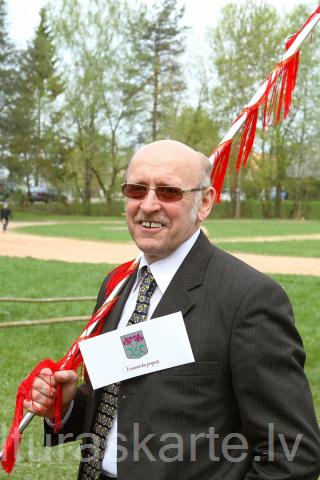 Orķestra vadītājs J. Kalniņš